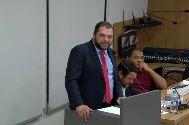 Câmara de Barbosa Ferraz realiza 52ª Sessão Ordinária com novo sistema eletrônico de votação