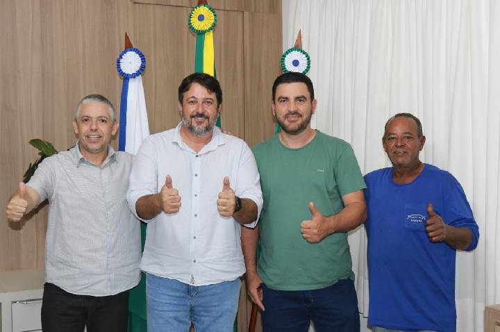 FÊNIX: Prefeito Junior Molina visita Tapira e reforça preparativos para o 13º Rally Fluvial
