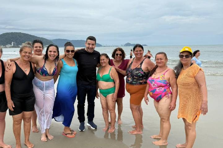 Mais de 170 idosos de Engenheiro Beltrão viajam a Guaratuba em ação da Melhor Idade