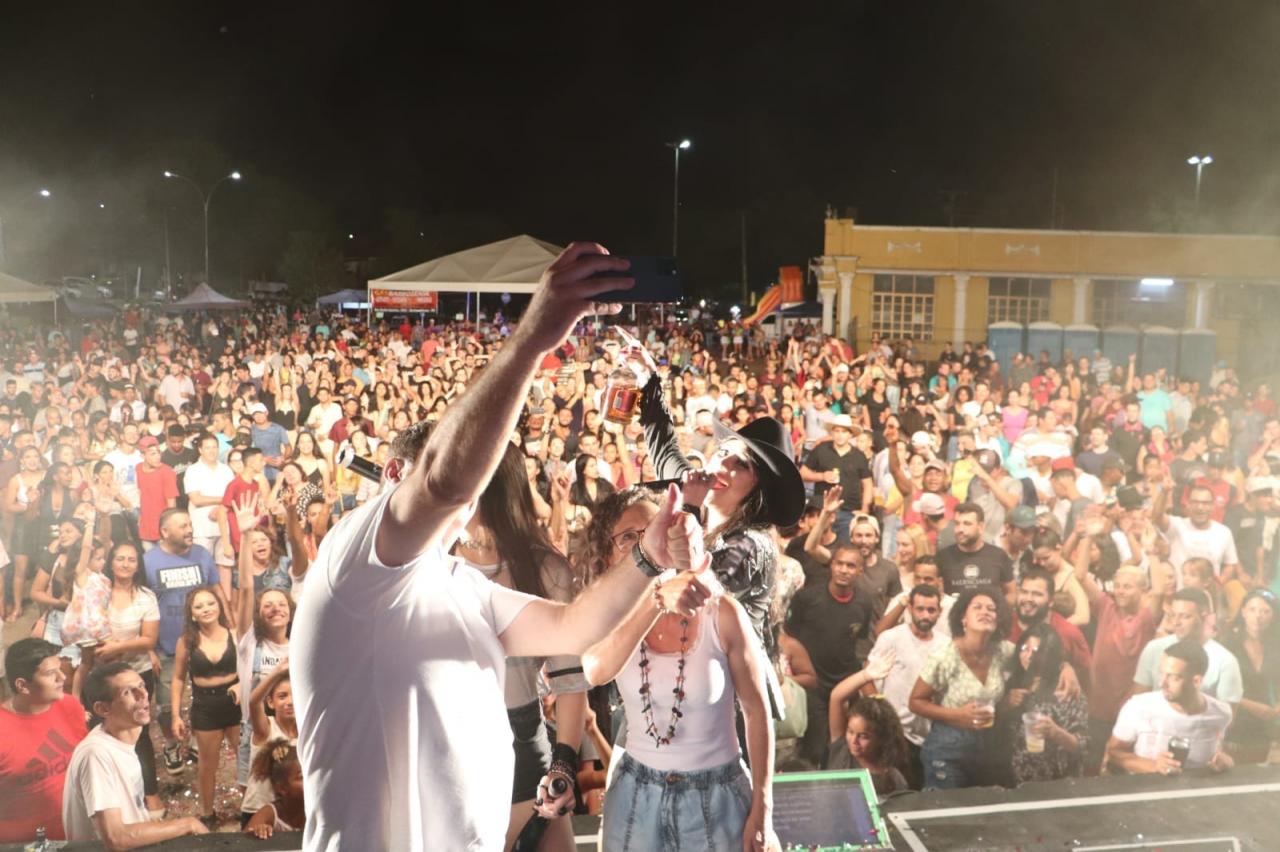 Virada em Barbosa Ferraz com dois dias de festa e alegria do povo