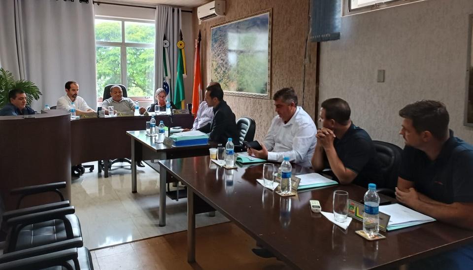 Câmara de Barbosa Ferraz realizou duas sessões nesta semana com aprovação de Projetos e de Moção de Pesar