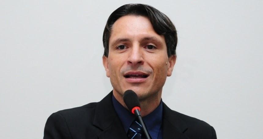 Ex-prefeito de Engenheiro Beltrão, Rogério Rigueti, é condenado pelo TCE por contratação irregular de servidor