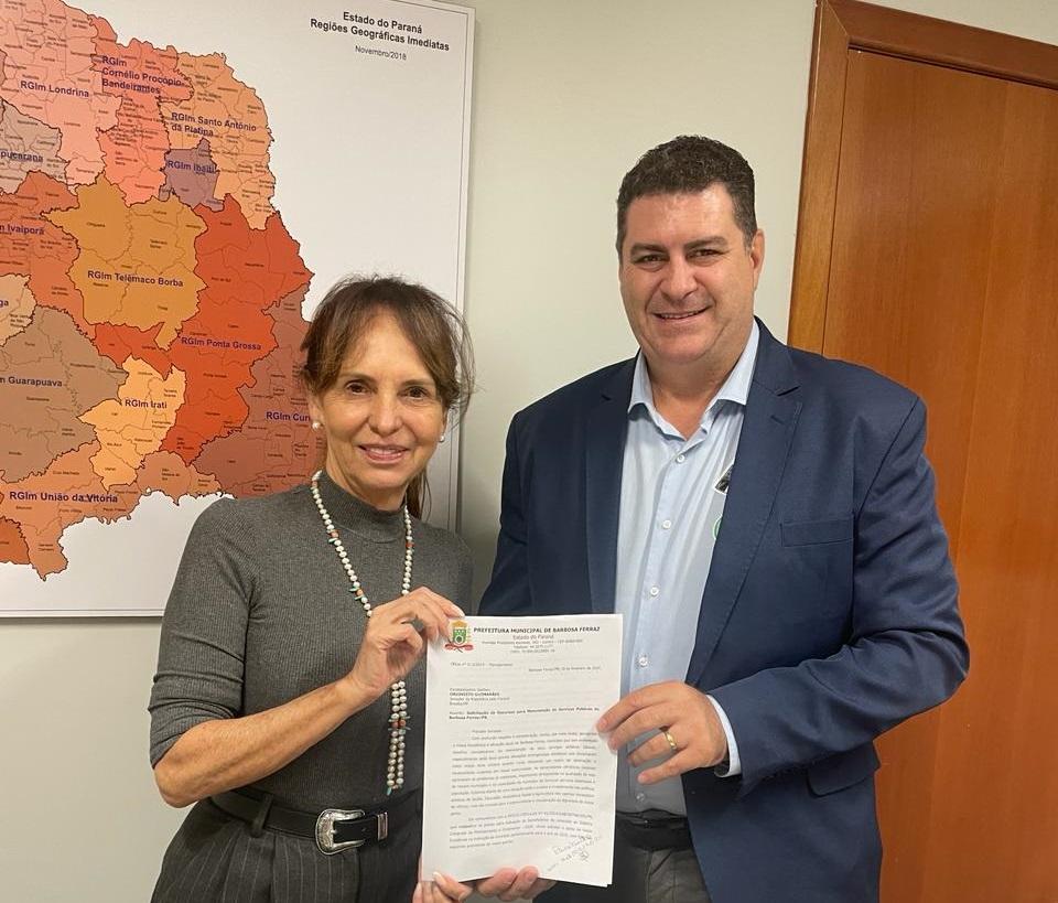 Miliossi retorna nesta sexta-feira de Brasília e irá detalhar recursos conquistados para Barbosa Ferraz