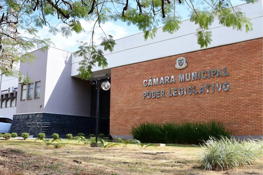 Câmara aprova e servidores municipais de Engenheiro Beltrão terão reajuste salarial