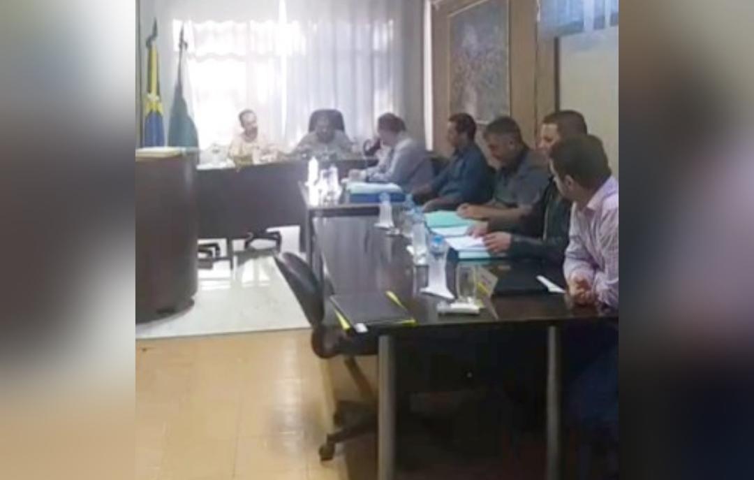 Câmara de Barbosa Ferraz aprovou crédito suplementar e pedido de informações ao executivo