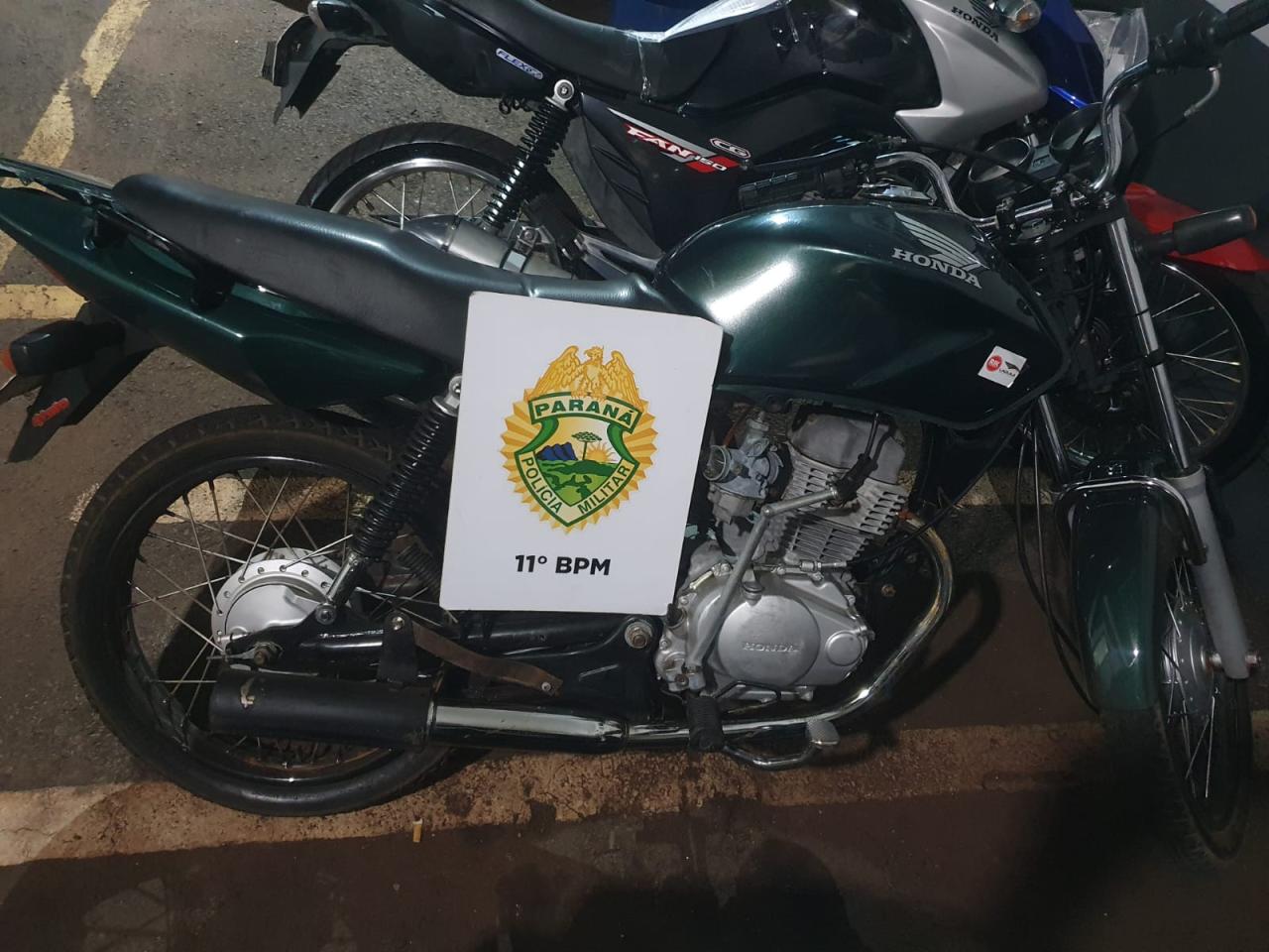 Polícia Militar de Farol prende dois, apreende moto, dinheiro e drogas