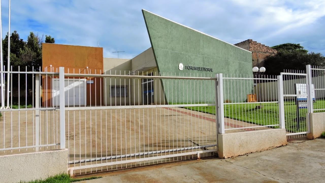 BARBOSA FERRAZ: Justiça Eleitoral condena em R$ 6 mil reais dono de perfil por ofensas a candidata Débora Carvalho