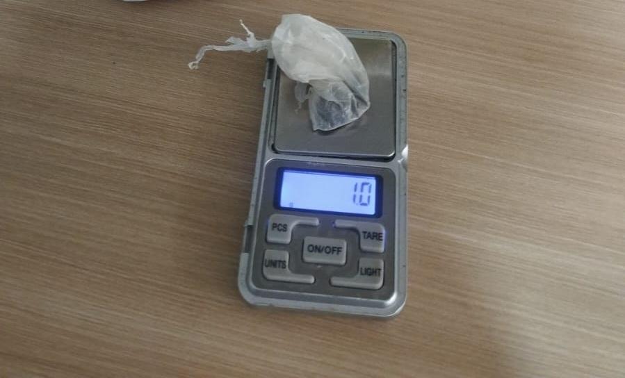 Em Engenheiro Beltrão homem foi detido com maconha nas proximidades da Igreja Matriz
