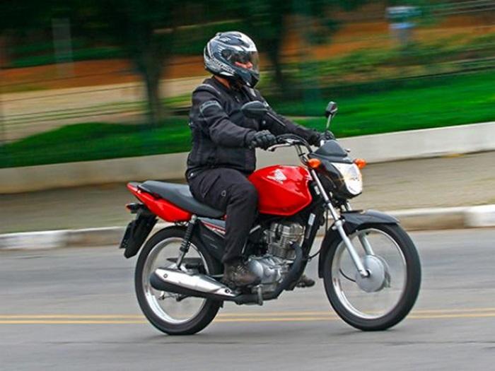 Motos com até 170 cilindradas terão isenção de IPVA no paraná, anunciou Ratinho Júnior