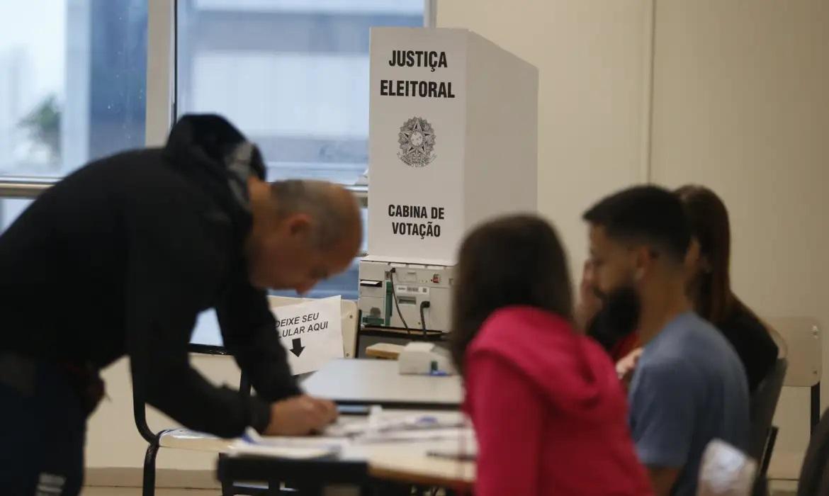 Prazo para justificar ausência no segundo turno vai até 7 de janeiro