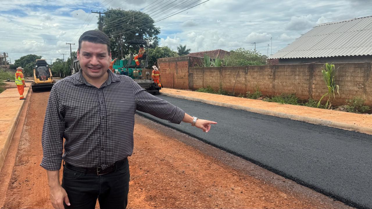 Engenheiro Beltrão avança em obras com pavimentação asfáltica em Ivailândia