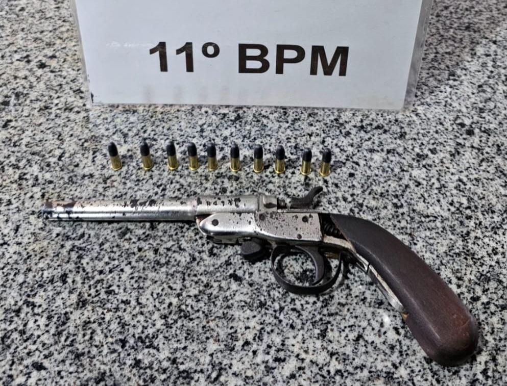 Em Fênix homem de 27 anos é preso por porte ilegal de arma de fogo