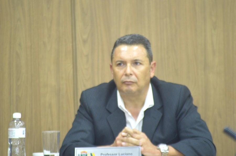 Barbosa Ferraz: Professor Luciano está viabilizando mais de R$ 2 milhões em emendas para saúde e turismo religioso com deputados Ricardo Barros e Maria Victória