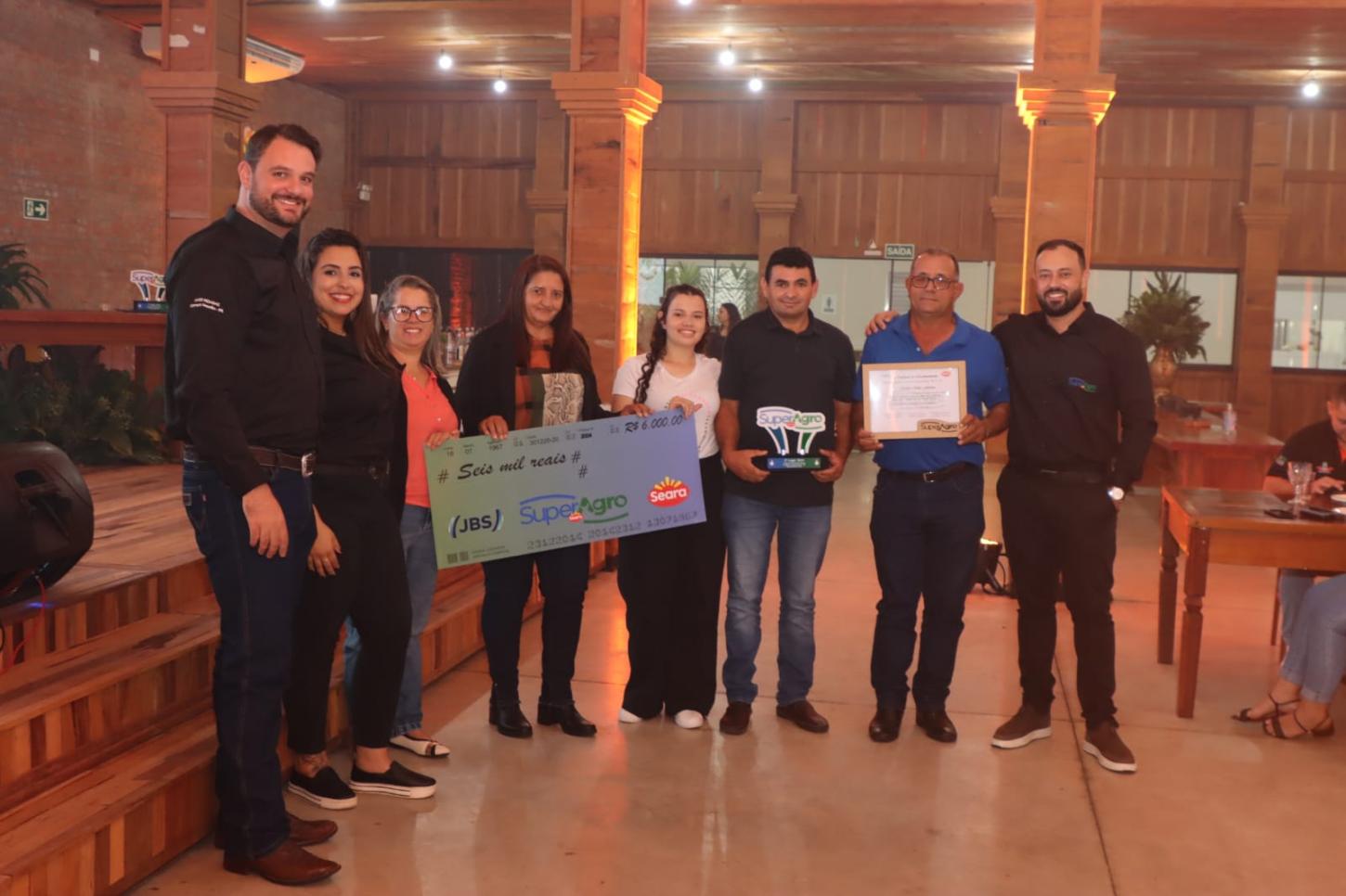 Barbosa Ferraz: Rubens do Paraíso do Sul conquistou o 2º lugar regional na Superagro da JBS e recebeu prêmio de R$ 6 mil