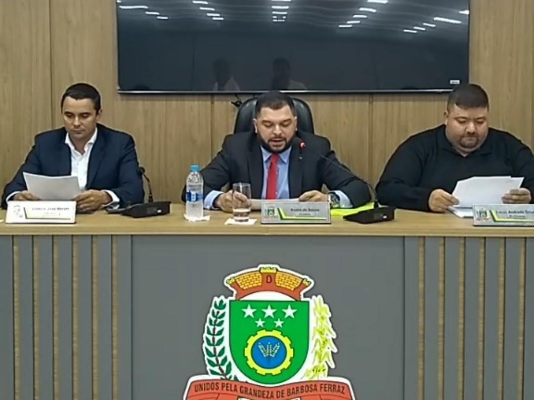 Câmara de Barbosa Ferraz aprova três Projetos de Lei em primeiro turno e apresenta novos ofícios durante sessão ordinária
