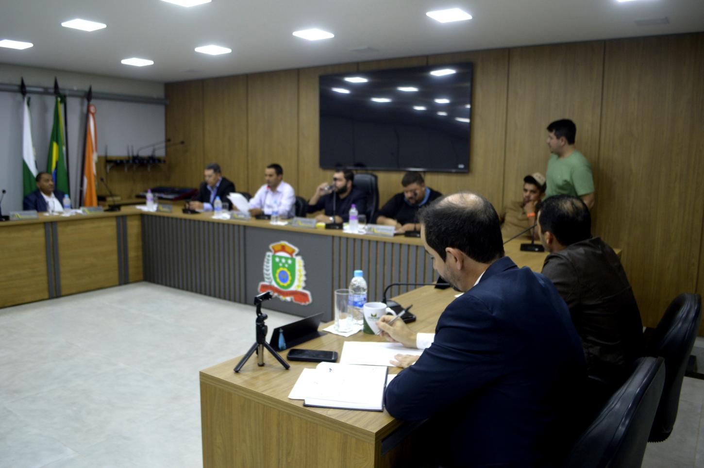 Câmara Municipal de Barbosa Ferraz apresenta novos projetos e ofícios durante Sessão Ordinária desta semana