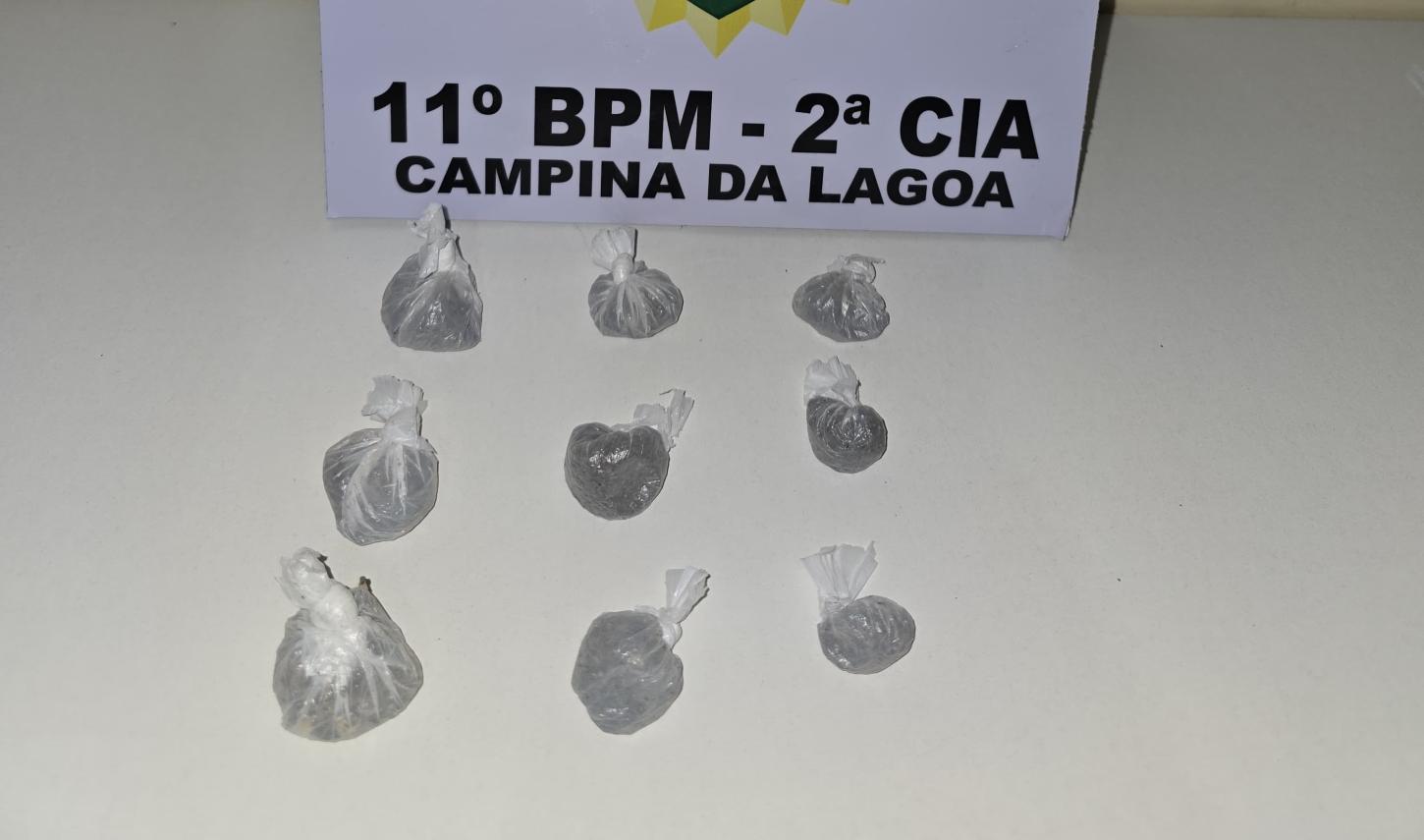 Homem é preso por tráfico de drogas em Campina da Lagoa; Mensagens no celular do suspeito indicavam o crime
