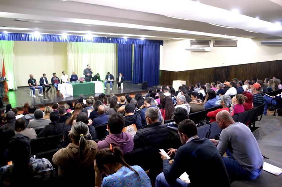 Barbosa Ferraz realiza a XIV Conferência Municipal de Saúde e reúne cerca de 200 participantes