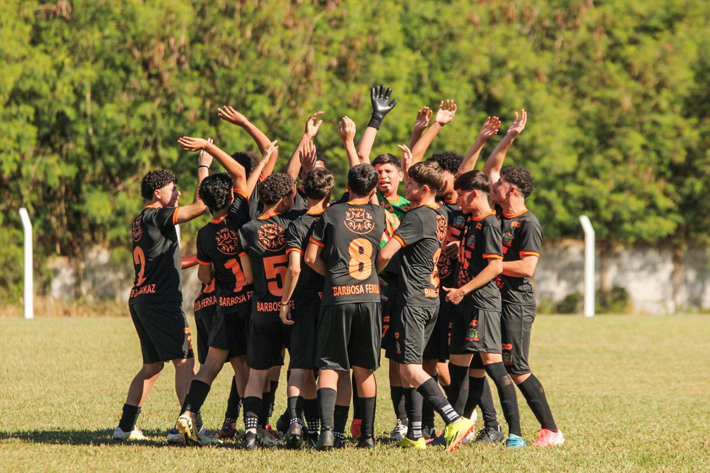 BARBOSA FERRAZ: Sucesso a 1ª Copa Internacional Barbosa Cup de Futebol de Base foi comemorado pela admistração municipal