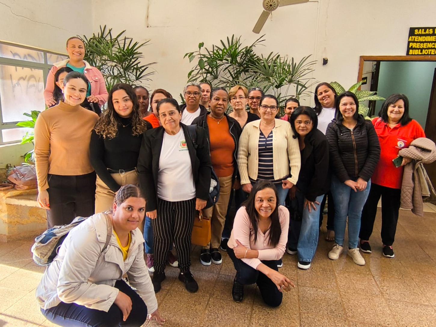 Cozinheiras da rede municipal de Engenheiro Beltrão passam por capacitação em boas práticas alimentares