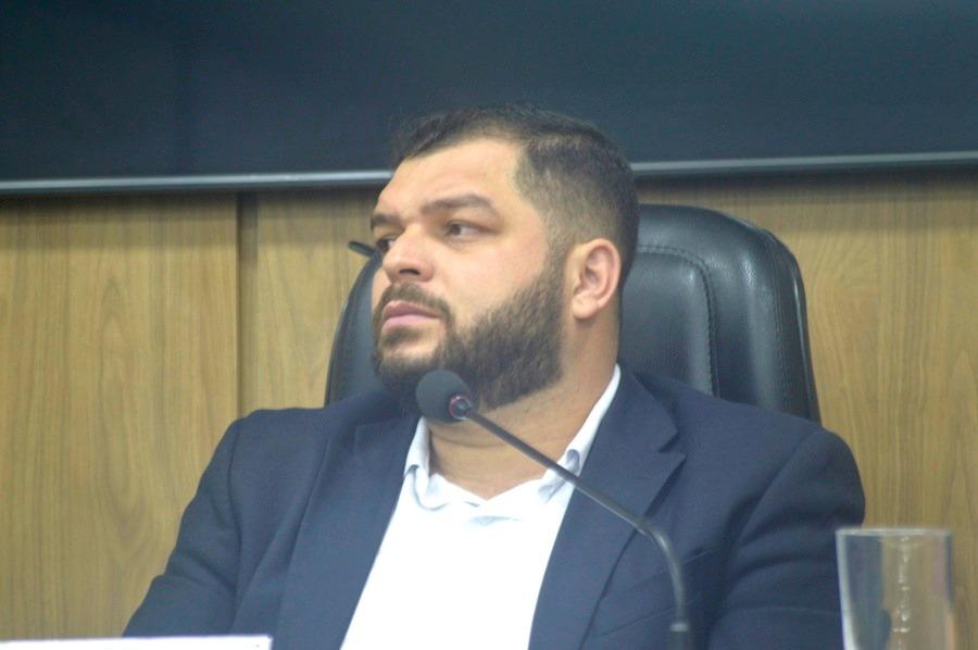 BARBOSA FERRAZ: Deputado Anibelli confirma e vereador Dedé anuncia veículo novo para a Saúde; ele já havia anunciado R$ 100 mil para Assistência Social