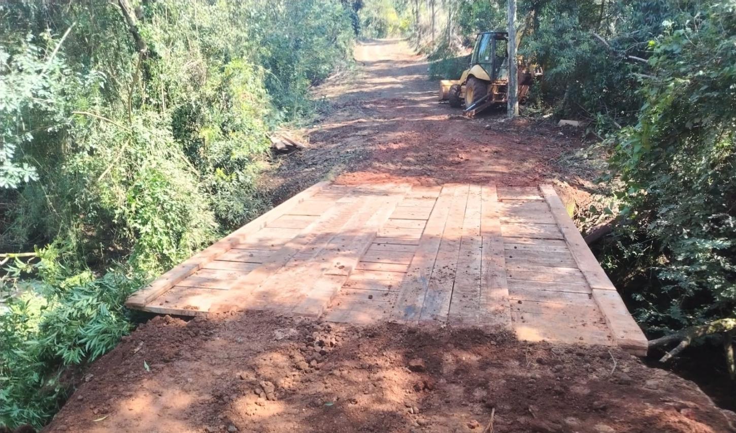 Corumbataí do Sul recupera ponte na Comunidade Santo Antônio e avança na recuperação das estradas rurais