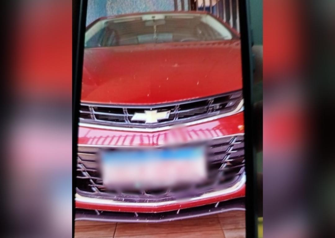 ROUBO DE VEÍCULO EM MAMBORÊ: Taxista é assaltado por passageiro armado