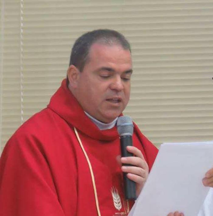 BARBOSA FERRAZ: Câmara realizará nesta quinta-feira (04) a entrega de título de Cidadão Honorário ao Padre Carlos Cézar Cândido