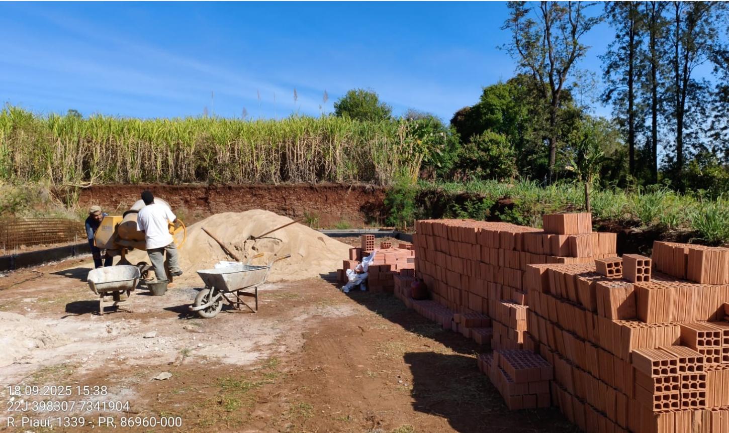 BARBOSA FERRAZ: Obras do barracão industrial na Vila do Roque estão avançando