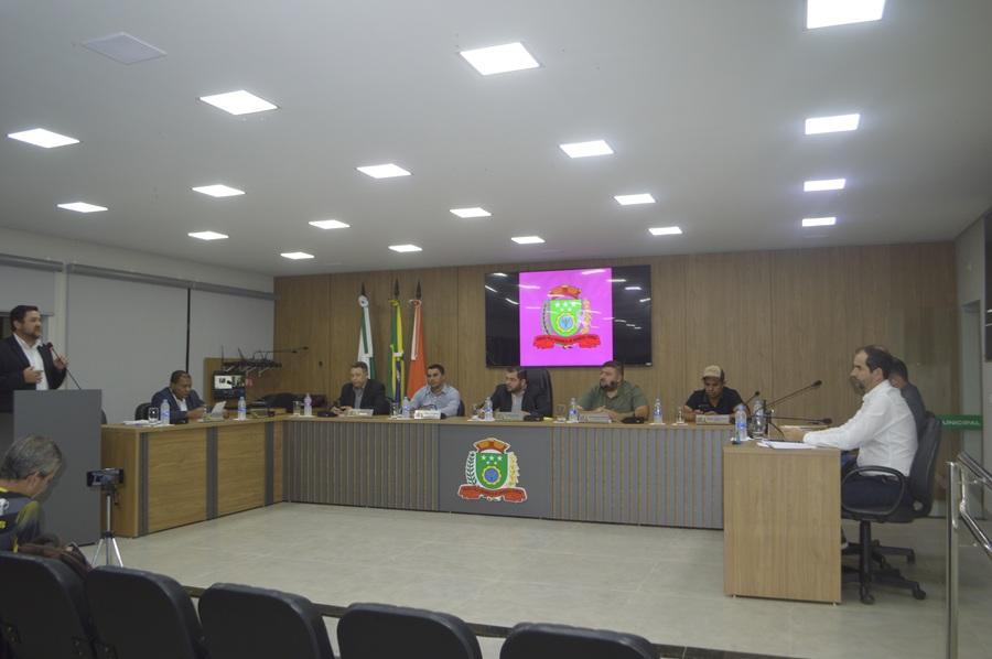 Câmara Municipal de Barbosa Ferraz aprovou três Projetos de Lei e um requerimento na sessão desta segunda (13)