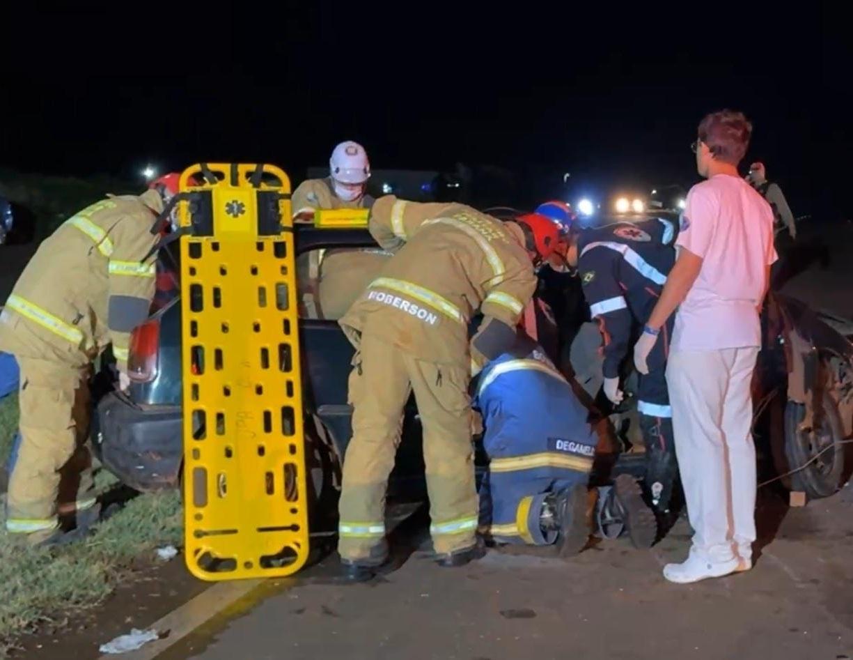 Colisão na PR-317, na região de Campo Mourão, deixa uma pessoa morta e três feridas
