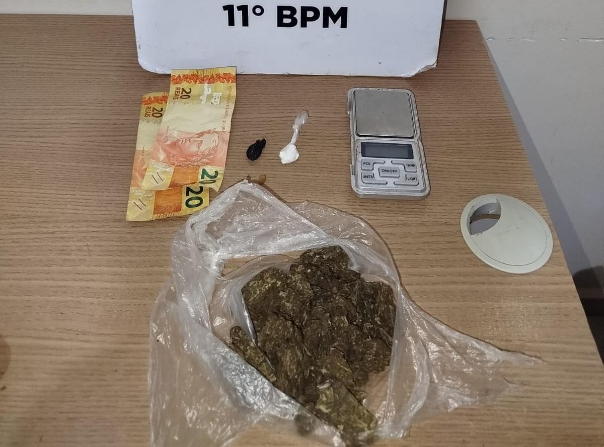 Dupla é detida por tráfico e posse de drogas no Jardim Tomasi, em Campo Mourão