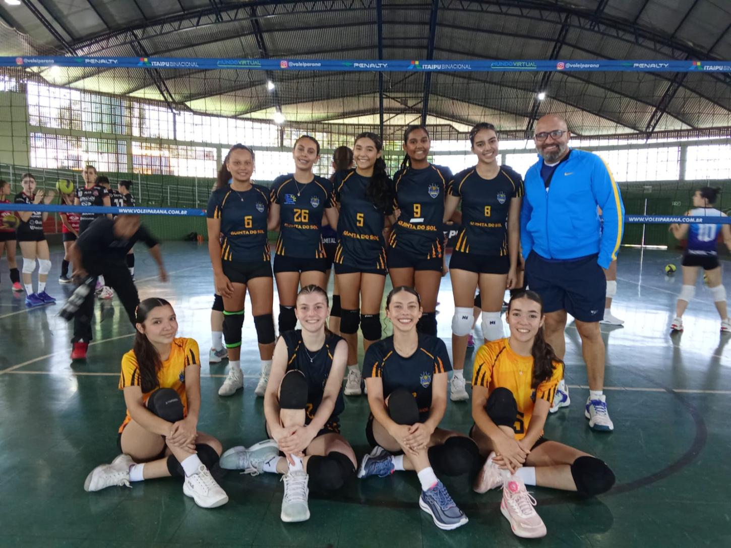 Voleibol feminino Sub-18 de Quinta do Sol conquista 3º lugar em etapa regional, em Ivaiporã