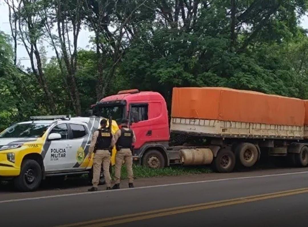 CONFRONTO: Motorista de carreta furtada morre em confronto com a PM na PR-323