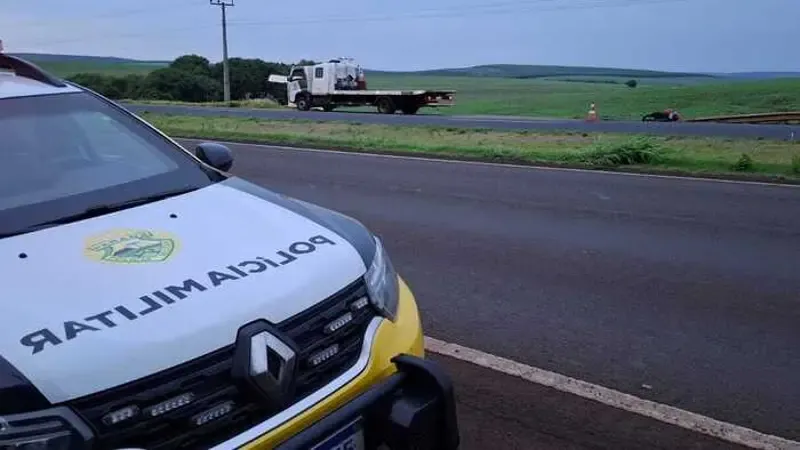 ENGENHEIRO BELTRÃO: Motociclista morre ao colidir na defensa metálica da PR-317