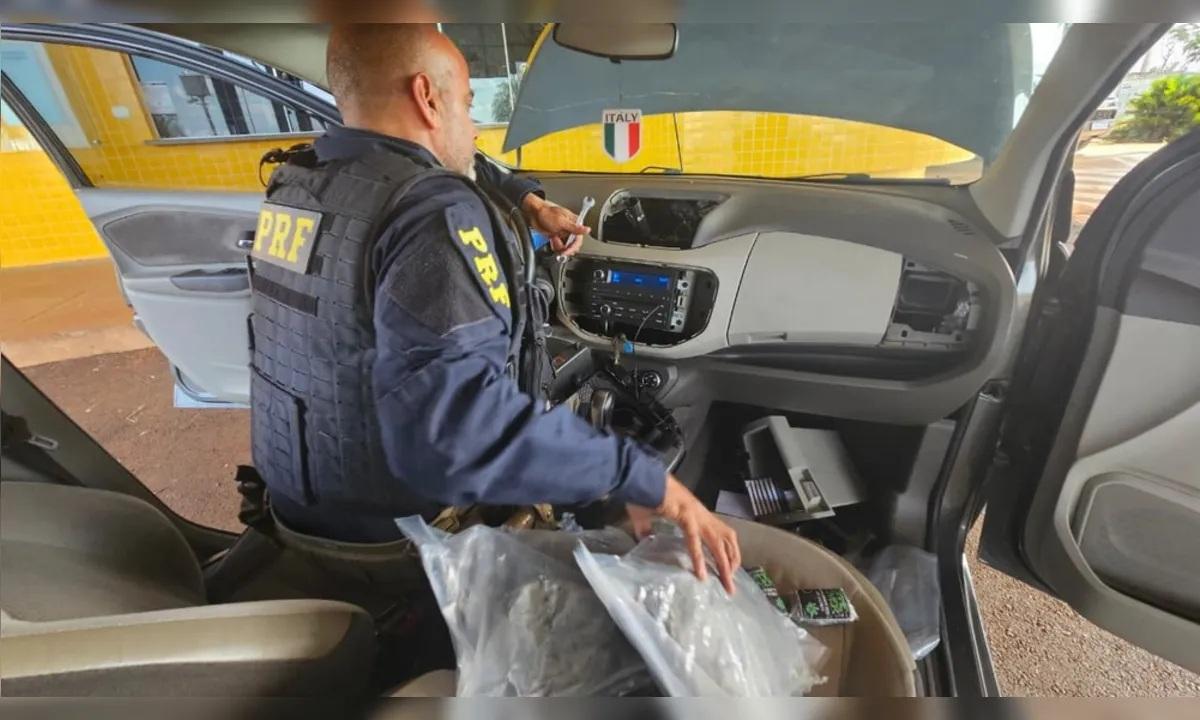 PARANÁ: Policial militar é preso com 20 kg de drogas na BR-272