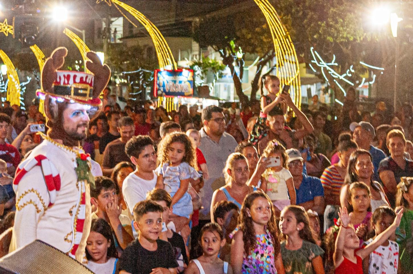 ENGENHEIRO BELTRÃO: Programação natalina segue neste sábado com atrações para crianças; Caravana do Papai Noel inicia visitas aos distritos à partir de domingo