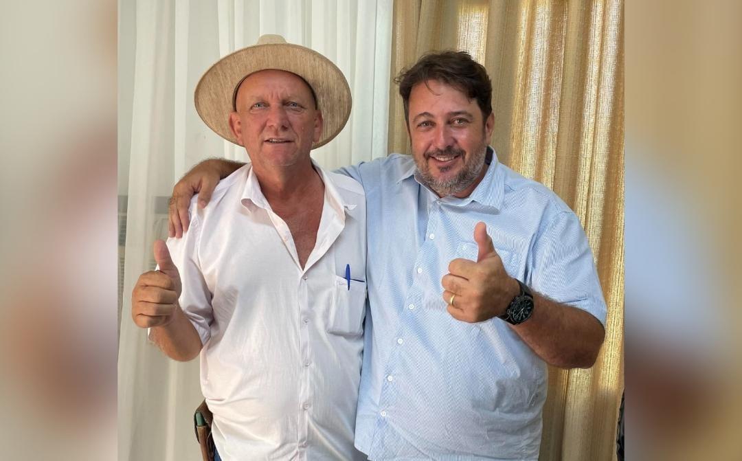 FÊNIX: Servidores de Fênix optaram por abono natalino de R$ 400 em vez de confraternização; prefeito Junior Molina deu a opção da escolha