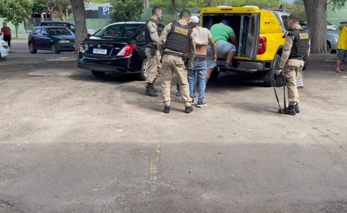 CAMPO MOURÃO: Três Venezuelanos foram presos por extorsão e ameaça após golpe de “borrachas veiculares