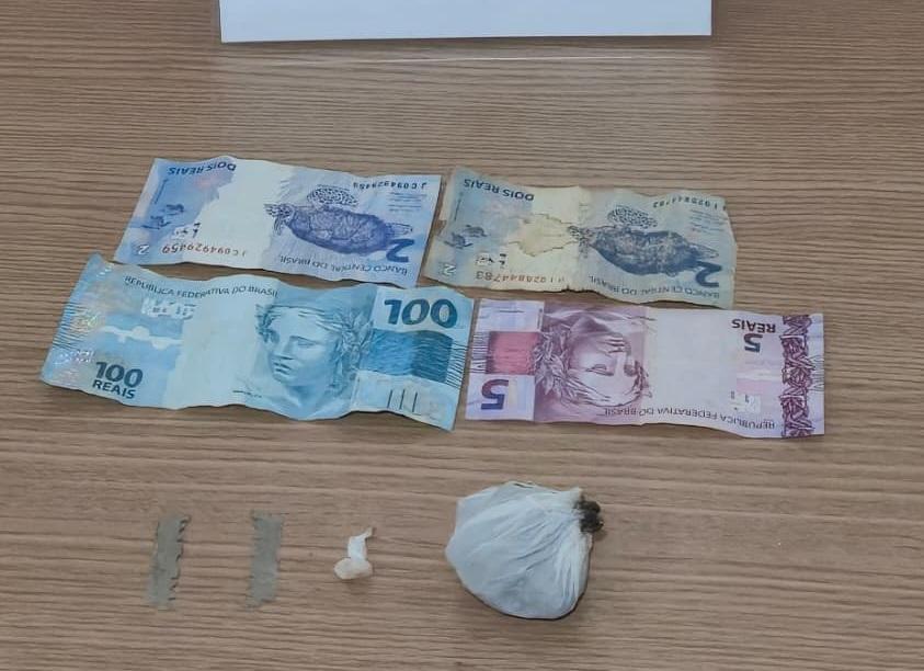 CAMPO MOURÃO: Jovem é preso por tráfico de drogas no Jardim Aeroporto