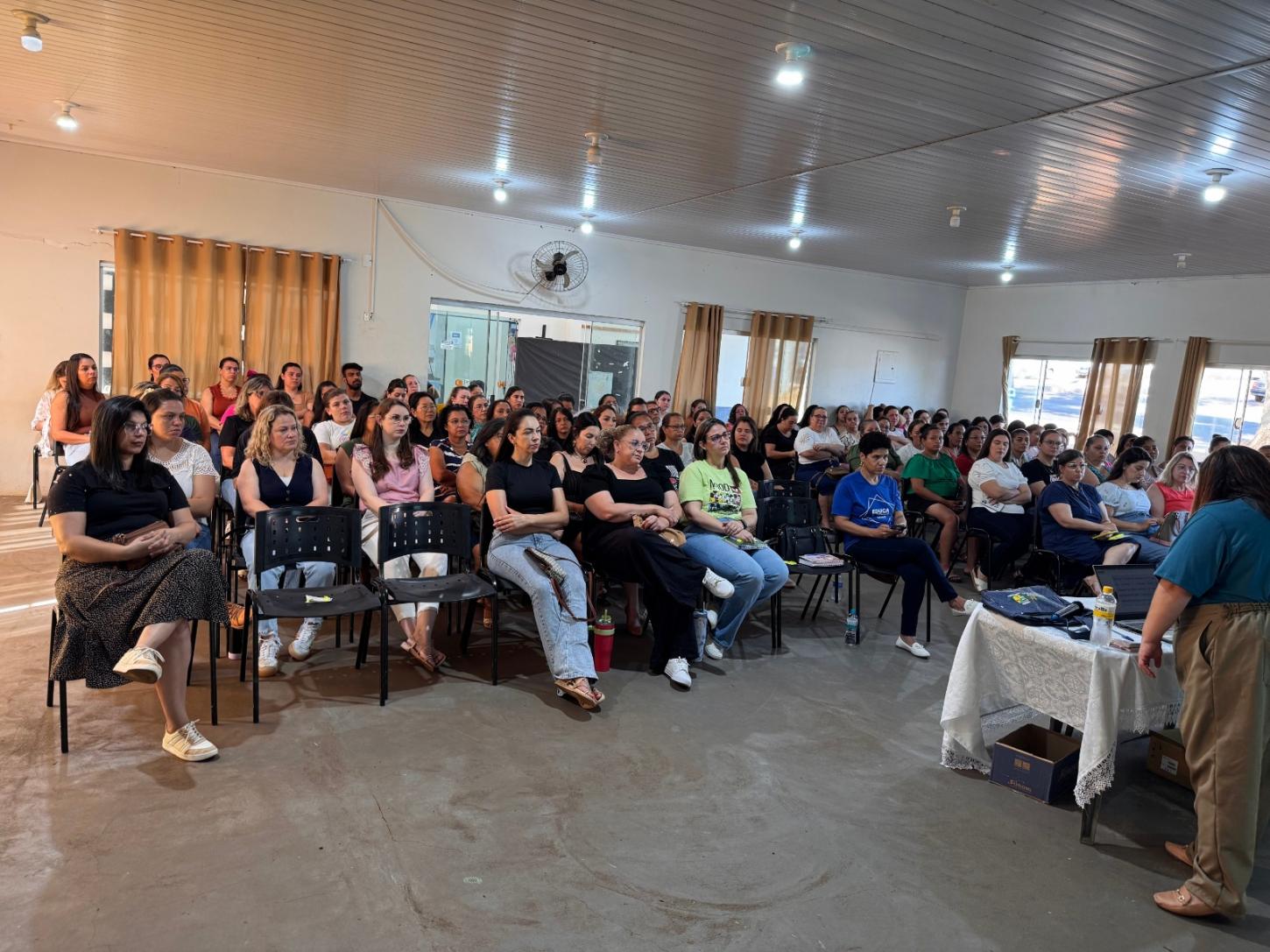 QUINTA DO SOL: Professores da rede municipal participam de formação do NRE de Campo Mourão
