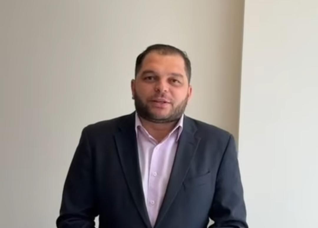 BARBOSA FERRAZ: Dedé pede estudo para criação de piso salarial dos motoristas da Prefeitura