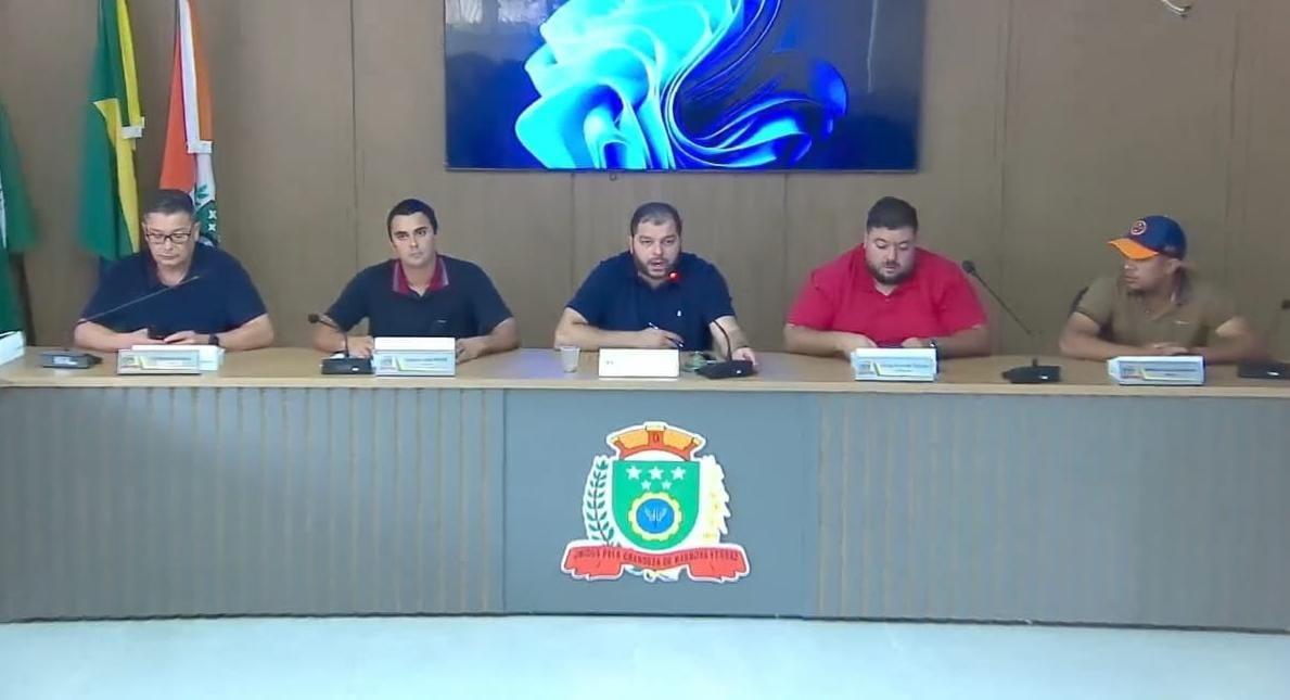 Câmara de Barbosa Ferraz vota nesta segunda (9) projetos em urgência, com reajustes e mudanças para servidores do executivo