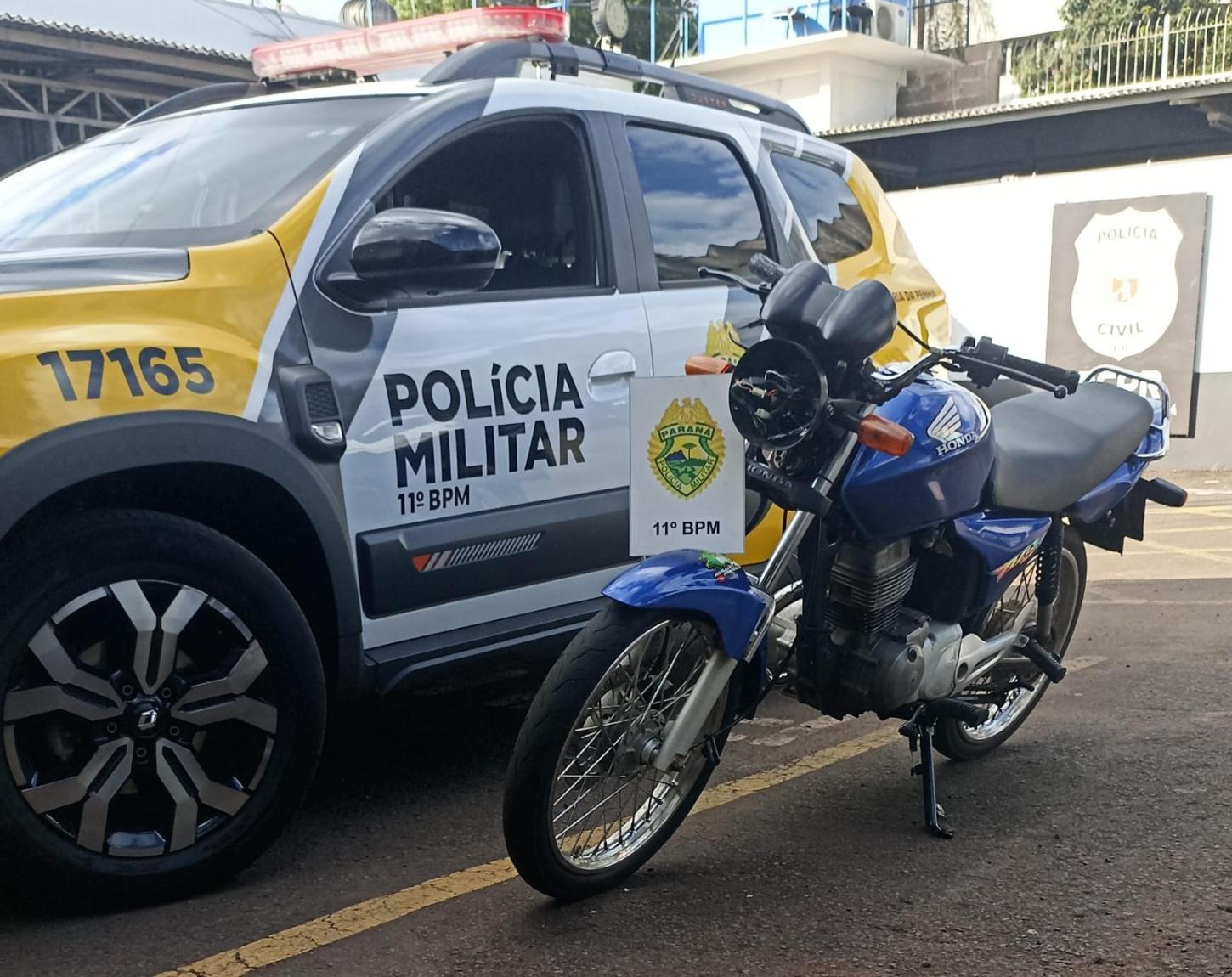 CAMPO MOURÃO: PM recupera motocicleta furtada abandonada em frente a panificadora no Lar Paraná