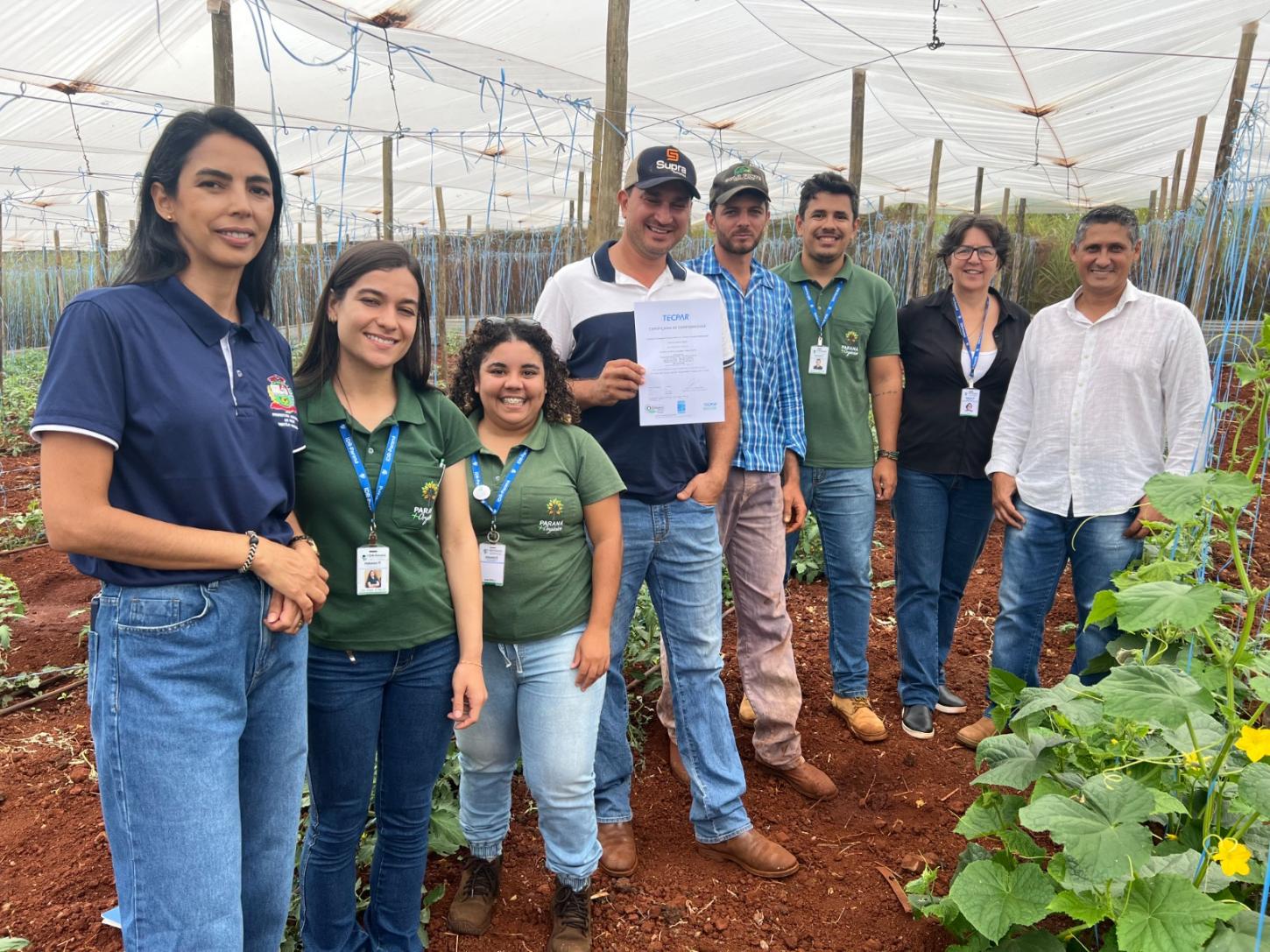 Agricultor de Fênix recebe primeiro Certificado Orgânico do município