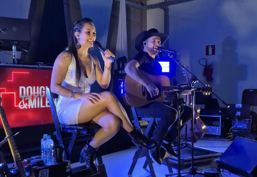 BARBOSA FERRAZ: Caminhada na Natureza terá show com Douglas e Milenne neste domingo, dia 22