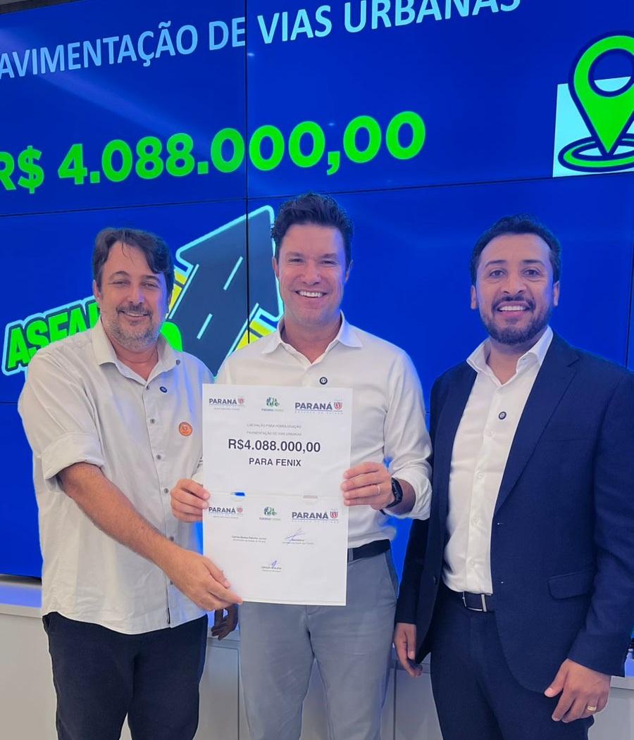 FÊNIX: Júnior Molina assina convênio de mais de R$ 4 milhões para asfalto e reperfilamento na cidade
