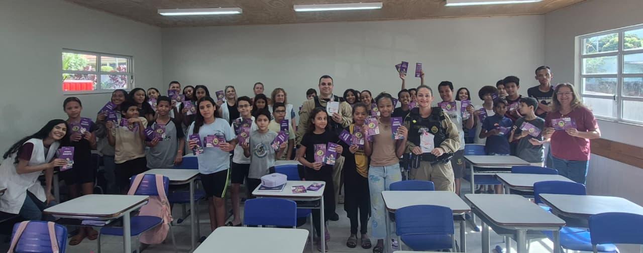 ENGENHEIRO BELTRÃO: Patrulha Maria da Penha promove palestra sobre prevenção à violência doméstica em Escola Estadual do bairro Castelo Branco