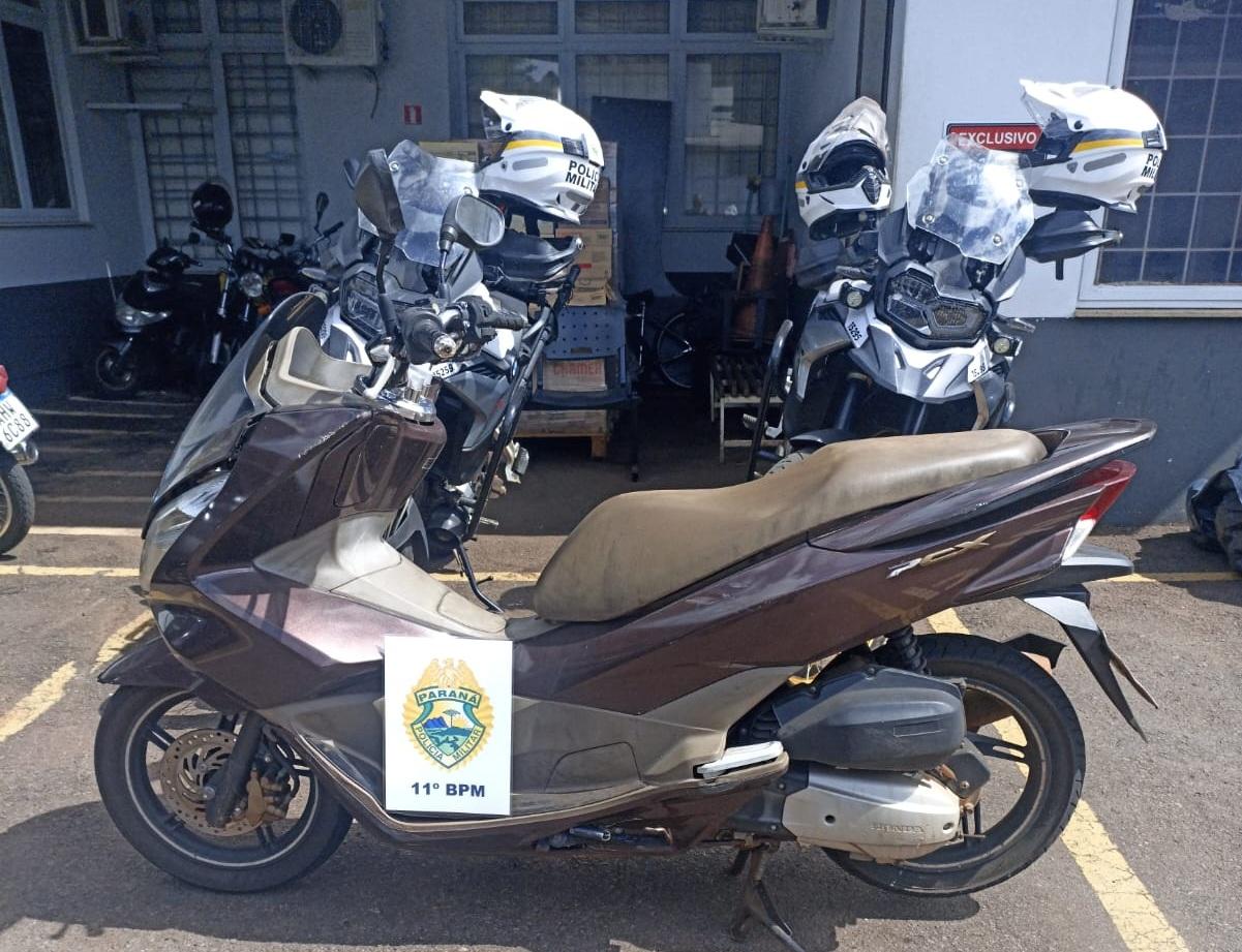 CAMPO MOURÃO: ROCAM apreende motoneta com sinais de adulteração e prende homem