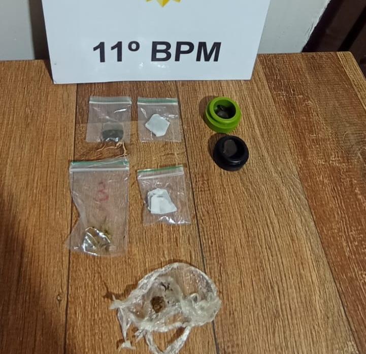 CAMPO MOURÃO: Três homens são flagrados com haxixe durante abordagem da PM no Residencial Parque do Lago